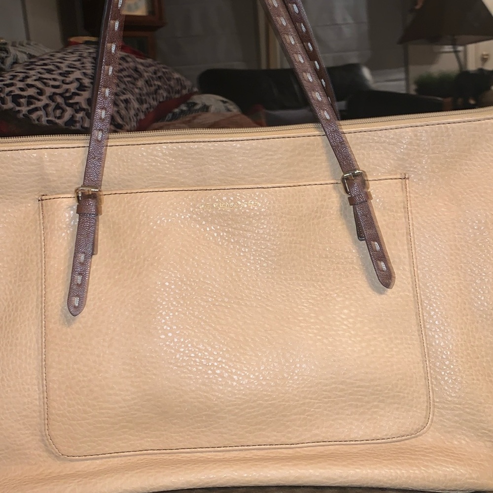 Liz‎ Claiborne Tote.